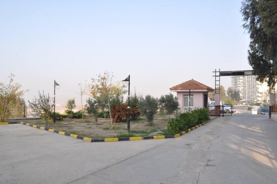 Çiğli Yıldız Tınas İzmiroğlu Anadolu Lisesi