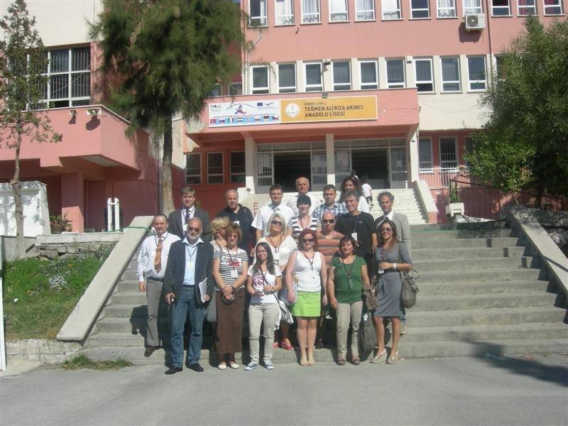 Çiğli Teğmen Ali Rıza Akıncı Anadolu Lisesi