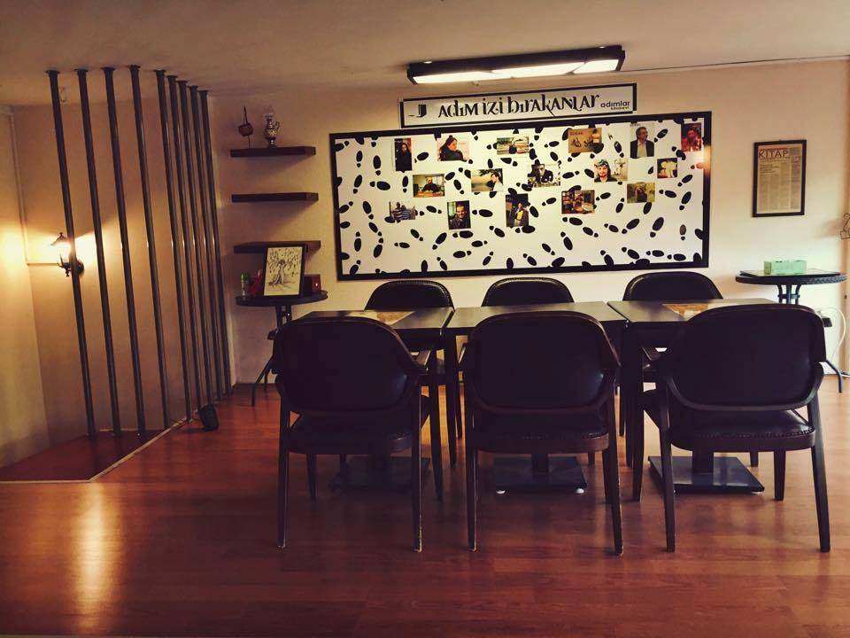 Adımlar Kitap&Kafe