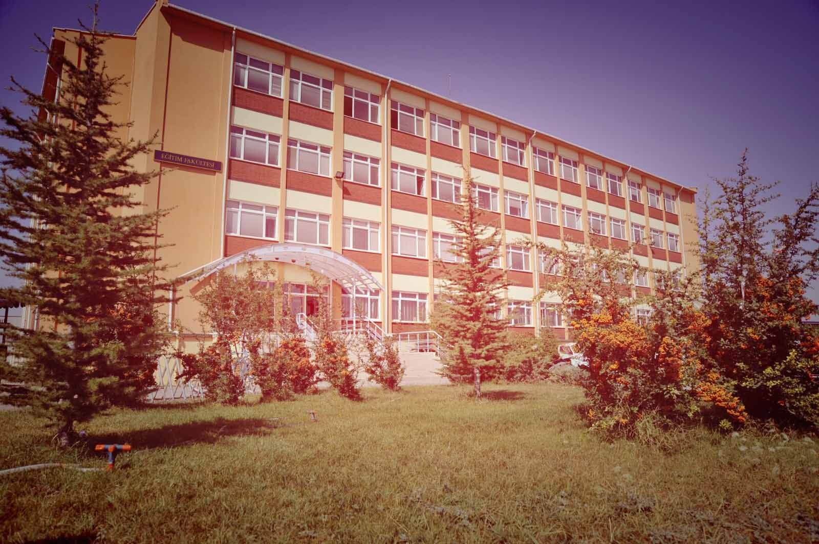 Eskişehir Osmangazi Üniversitesi Yabancı Diller Eğitimi Bölümü