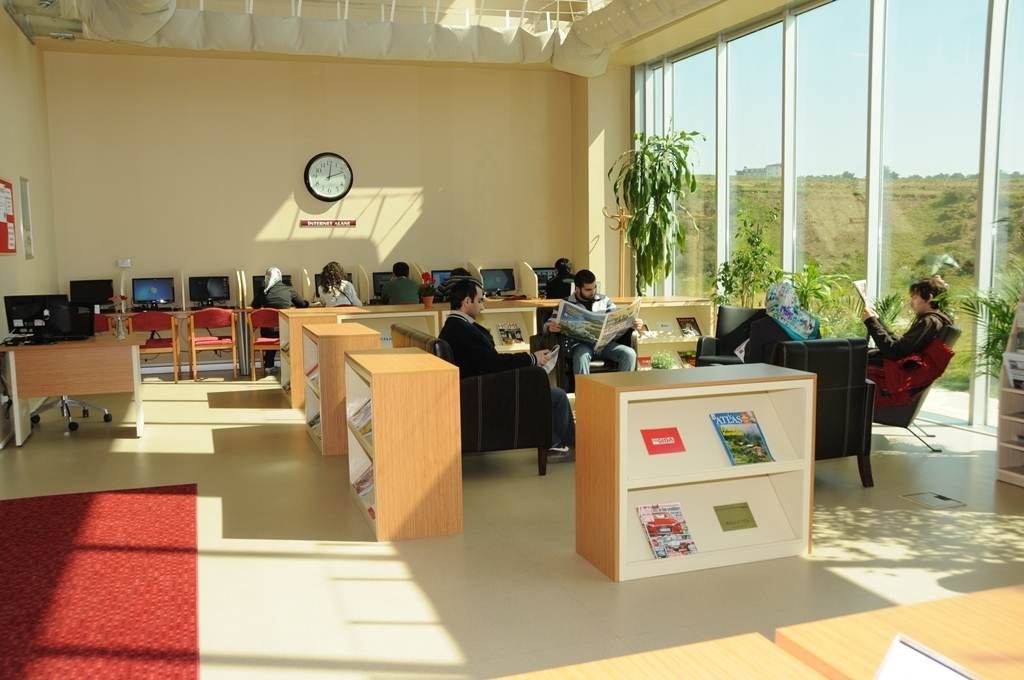 Namık Kemal Üniversitesi Çorlu Mühendislik Fakültesi Kütüphanesi