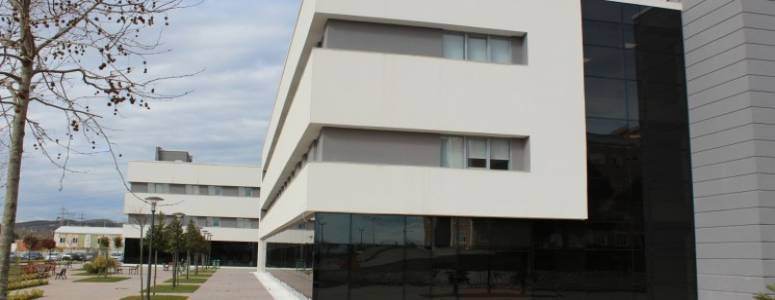 Sakarya Üniversitesi Diş Hekimliği Fakültesi Ne Nerede