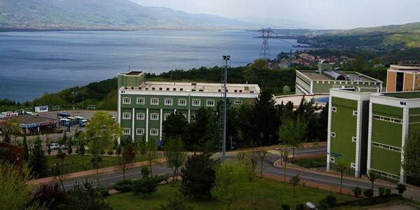 Sakarya Üniversitesi Diş Hekimliği Fakültesi Ne Nerede
