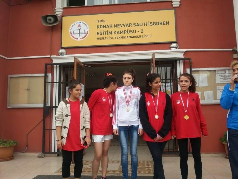 KONAK NEVVAR SALIH İŞGÖREN EĞITIM KAMPÜSÜ – 1 MESLEKI VE TEKNIK ANADOLU LISESI