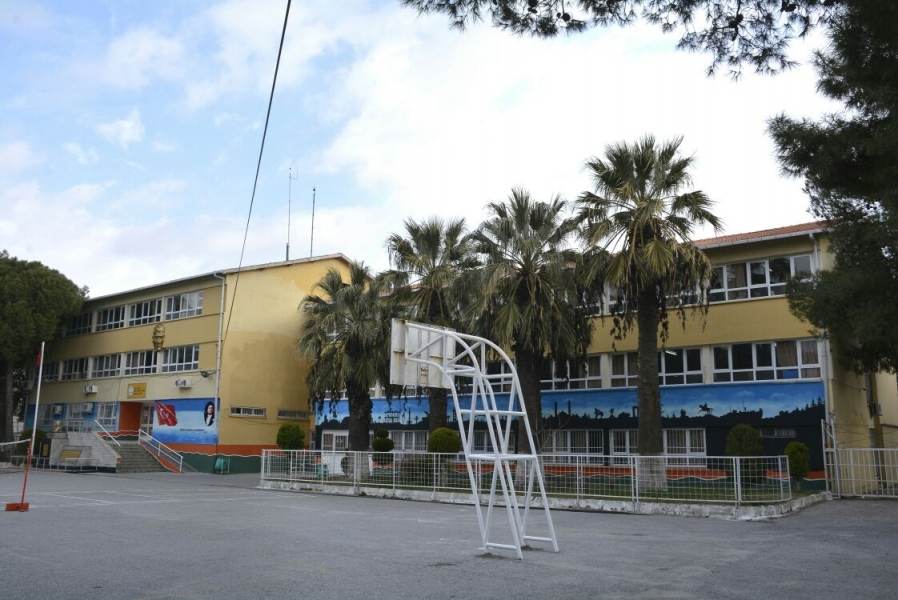 Şehit Furkan Yavaş Anadolu Lisesi