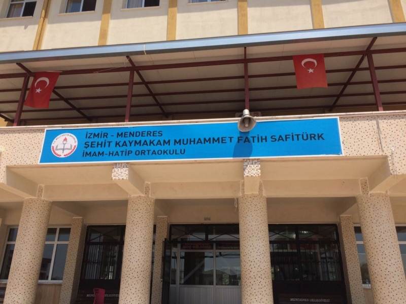 Şehit Kaymakam Muhammet Fatih Safitürk İmam Hatip Ortaokulu