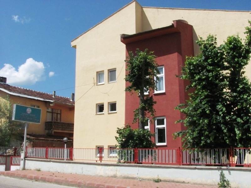 Öğretmen Evi ve Akşam Sanat Okulu