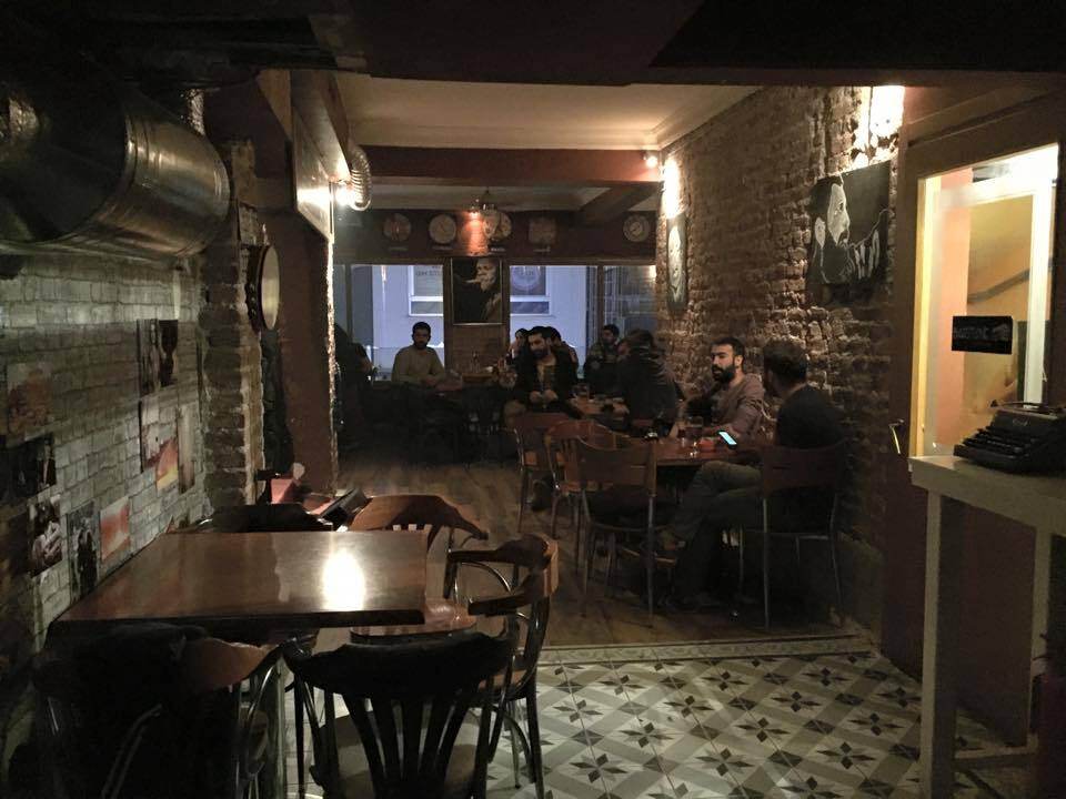 Baritone Cafe&Bar