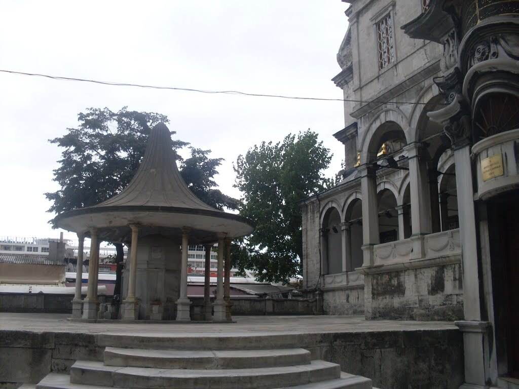 Beyoğlu Nusretiye Camii
