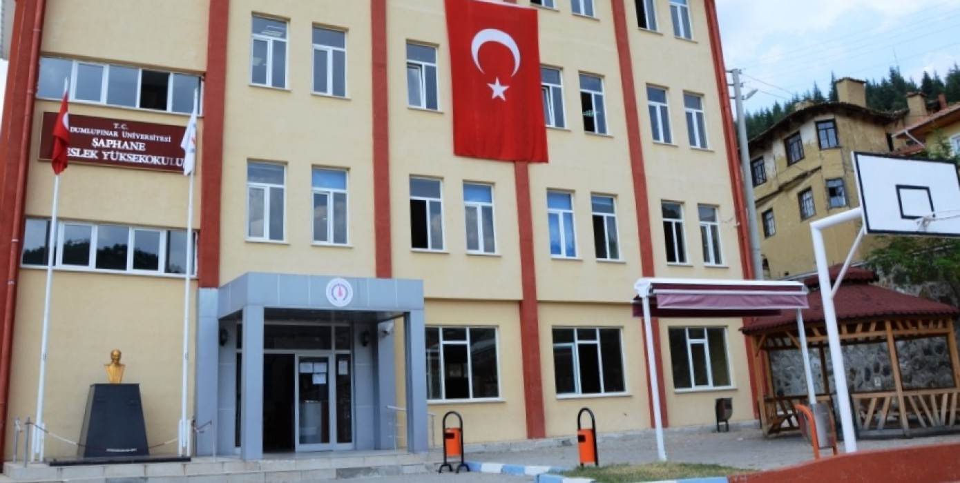 Dumlupınar Üniversitesi Şaphane Meslek Yüksekokulu