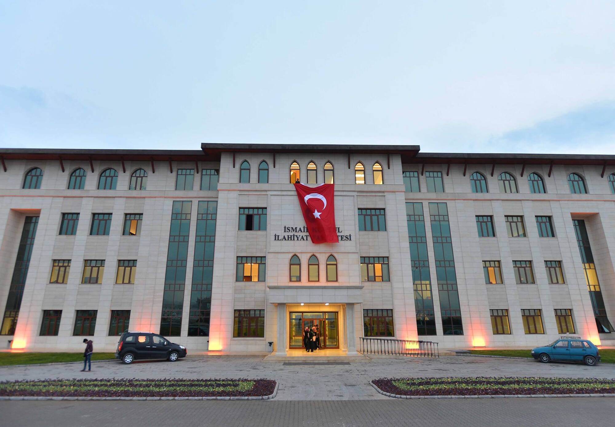 Kahramanmaraş Sütçü İmam Üniversitesi İlahiyat Fakültesi