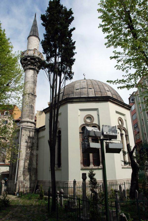 Keçecizade Fuat Paşa Camii