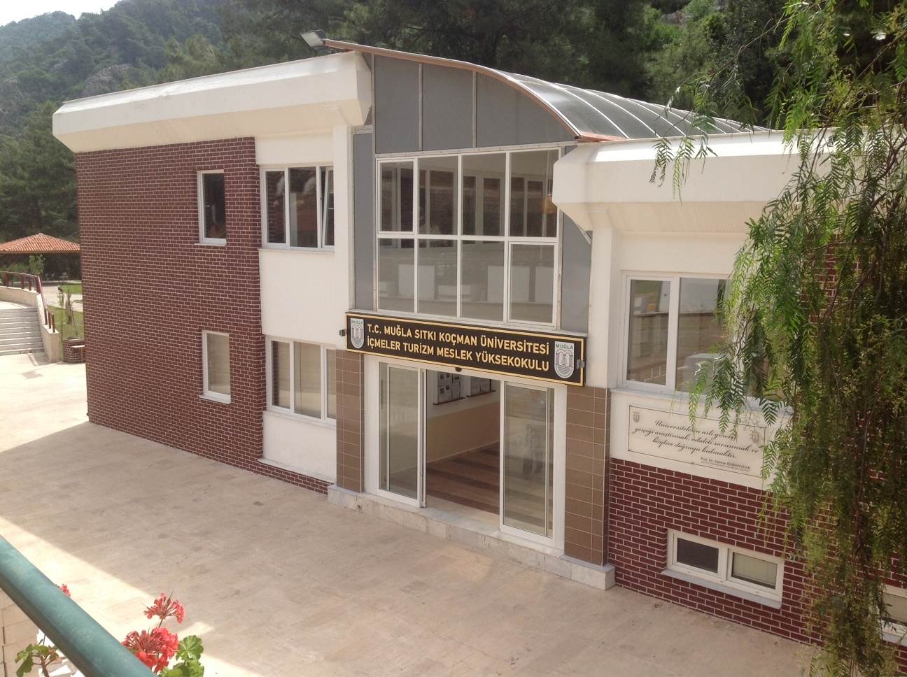 Muğla Sıtkı Koçman Üniversitesi Marmaris Turizm MYO