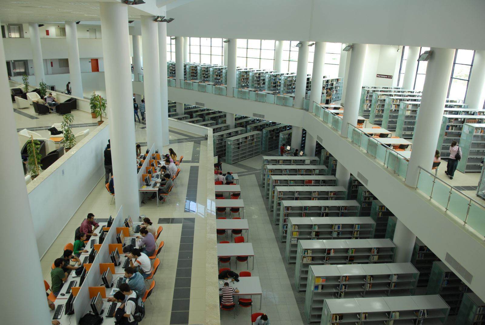 Süleyman Demirel Üniversitesi Kütüphanesi
