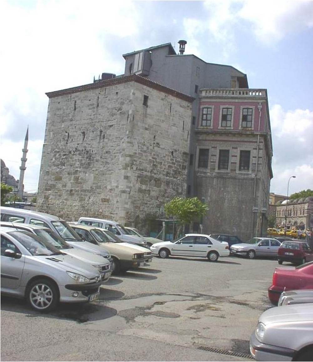 Baba Cafer Zindanı